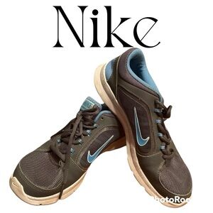 7 Nike sneakers